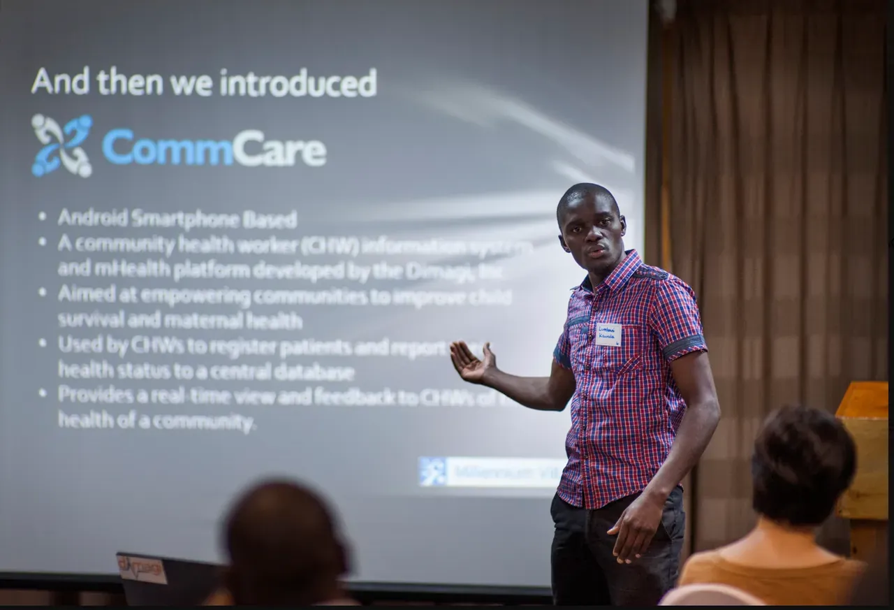 A cohort of partner organizations learning to build CommCare apps in a group workshop